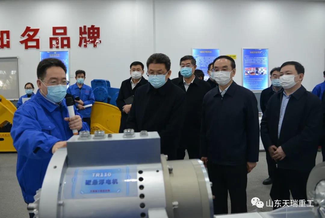 潍坊市长田庆盈莅临焦点娱乐重工调研指导工作